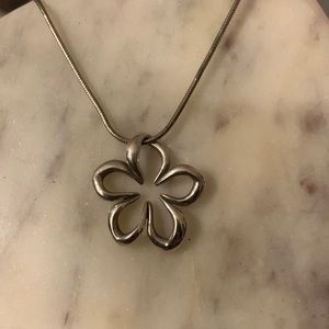 EUC Na Hoku Sterling Silver Floating Plumeria Necklace